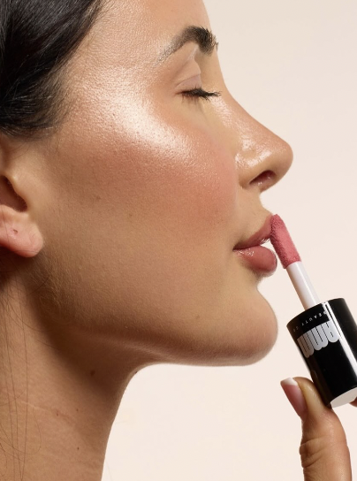 Glowing skin with AMM Beauty Co lipstick